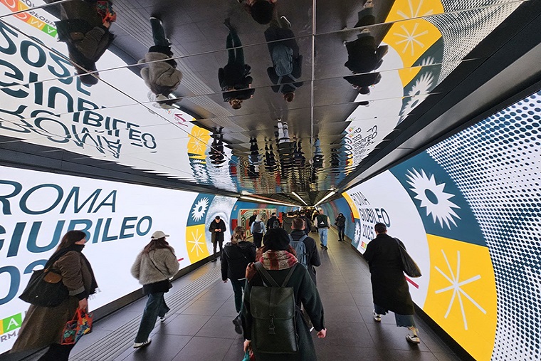 L'interno della stazione Spagna