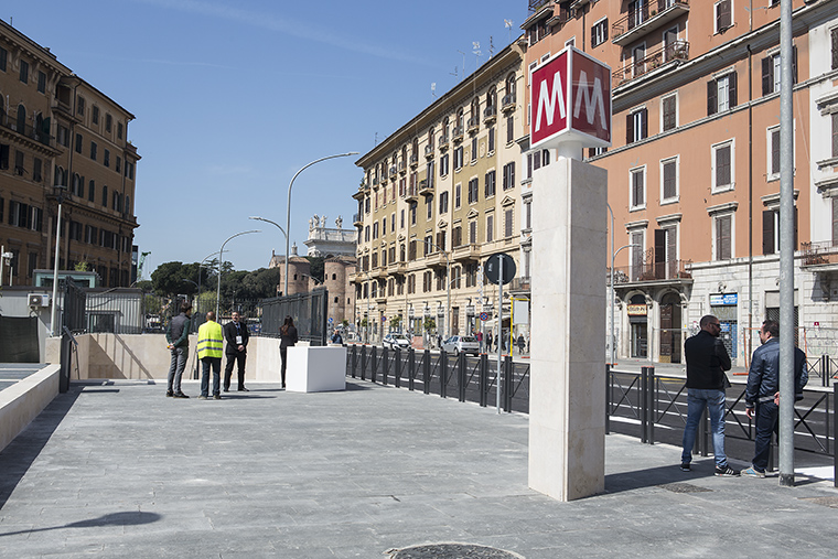 Fermata metro linea C San Giovanni