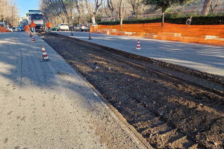 Black point, sopralluogo del sindaco al cantiere di via Odoardo Beccari ...