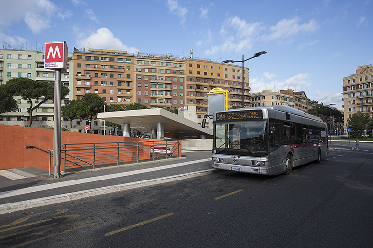 Un autobus della linea 544