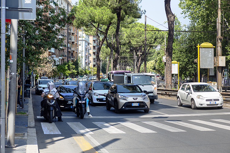 Auto e moto in città