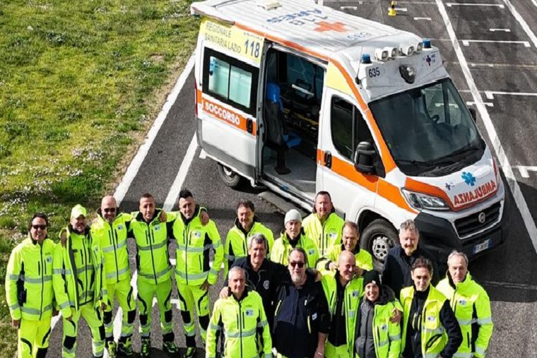 Un equipaggio dell'Ares 118