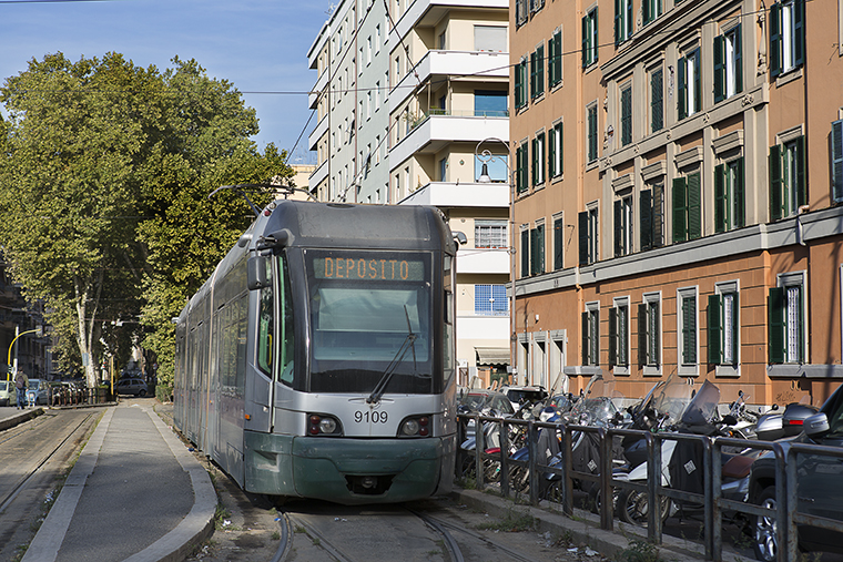 un tram diretto al deposito