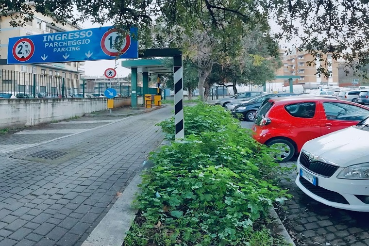 Il parking di Villa Bonelli 