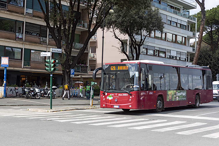 Un autobus della linea 628