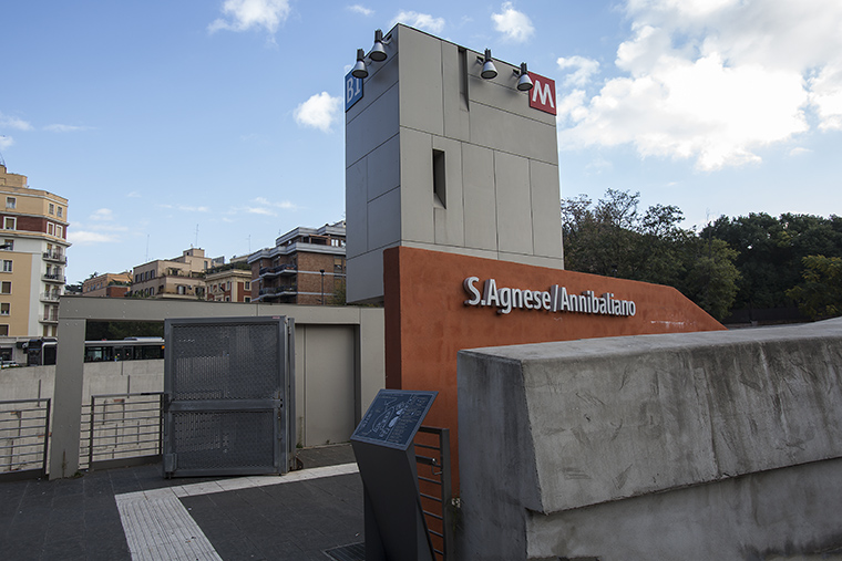 la stazione Sant'Agnese-Annibaliano