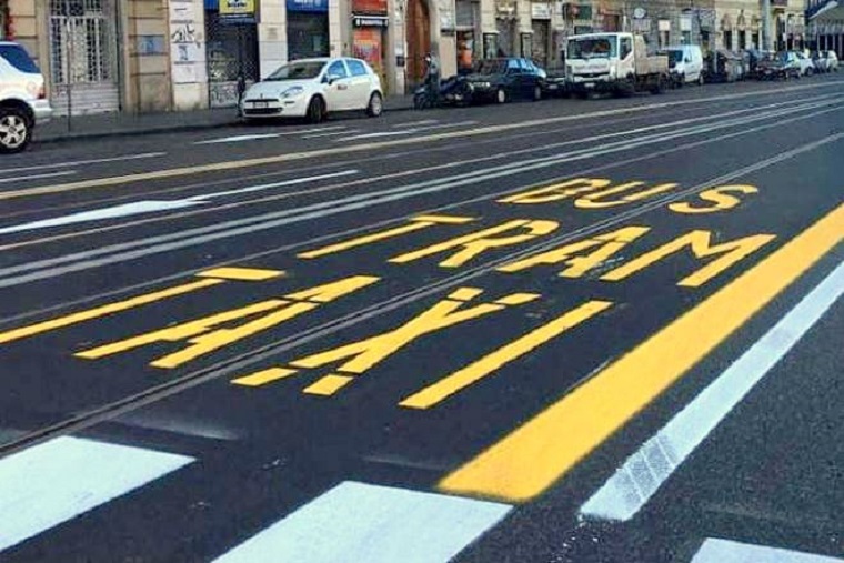 Una corsia preferenziale in città