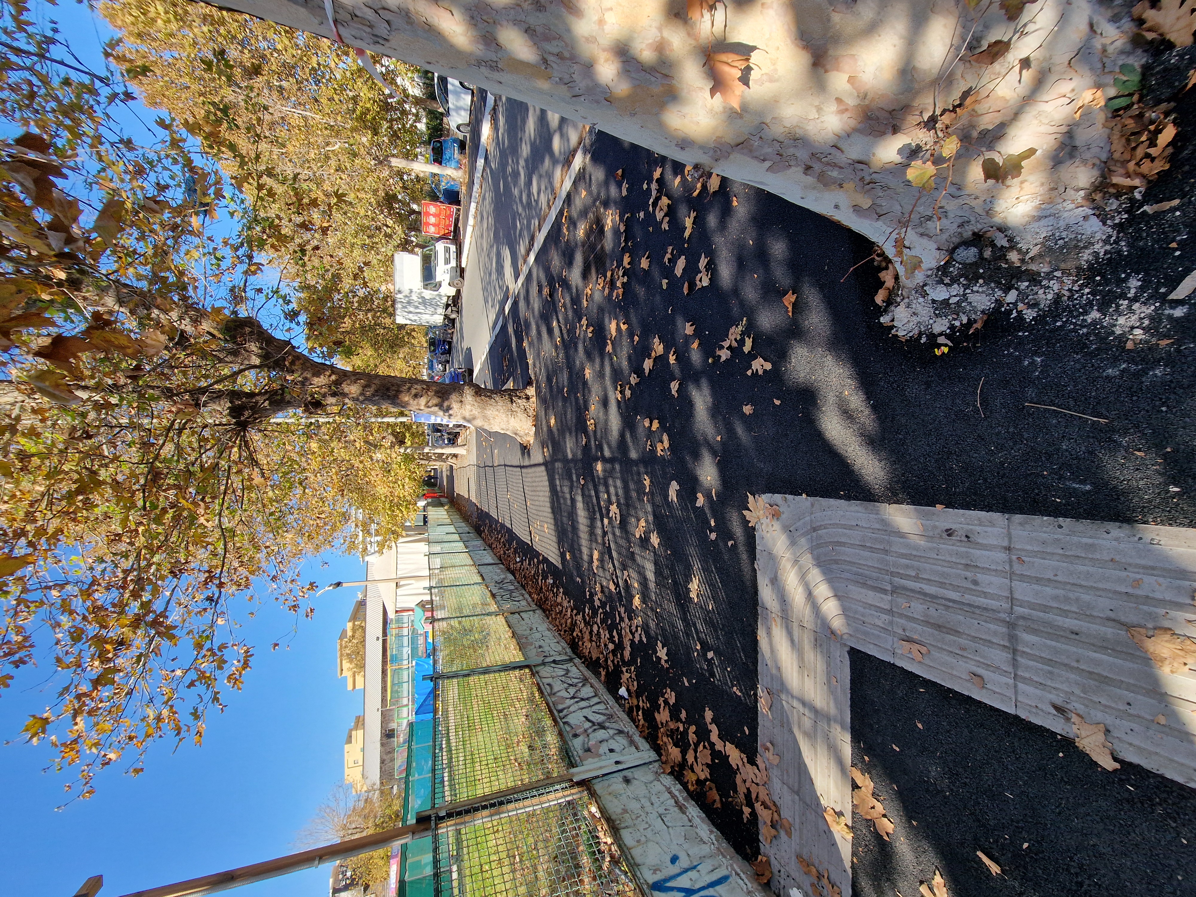 vannutelli post marciapiede