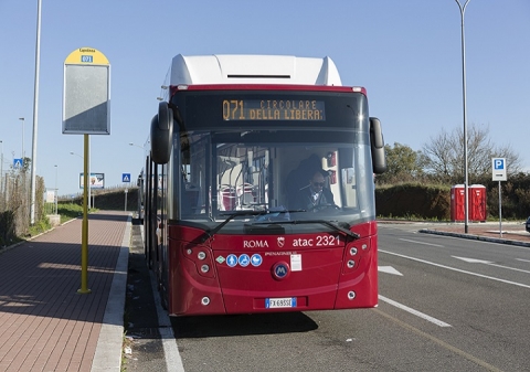 Un autobus della linea 071