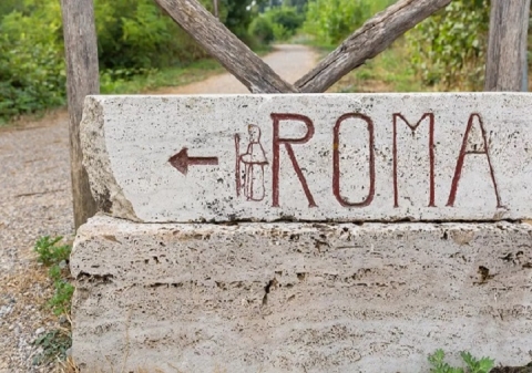 Segnaletica sulla via Francigena