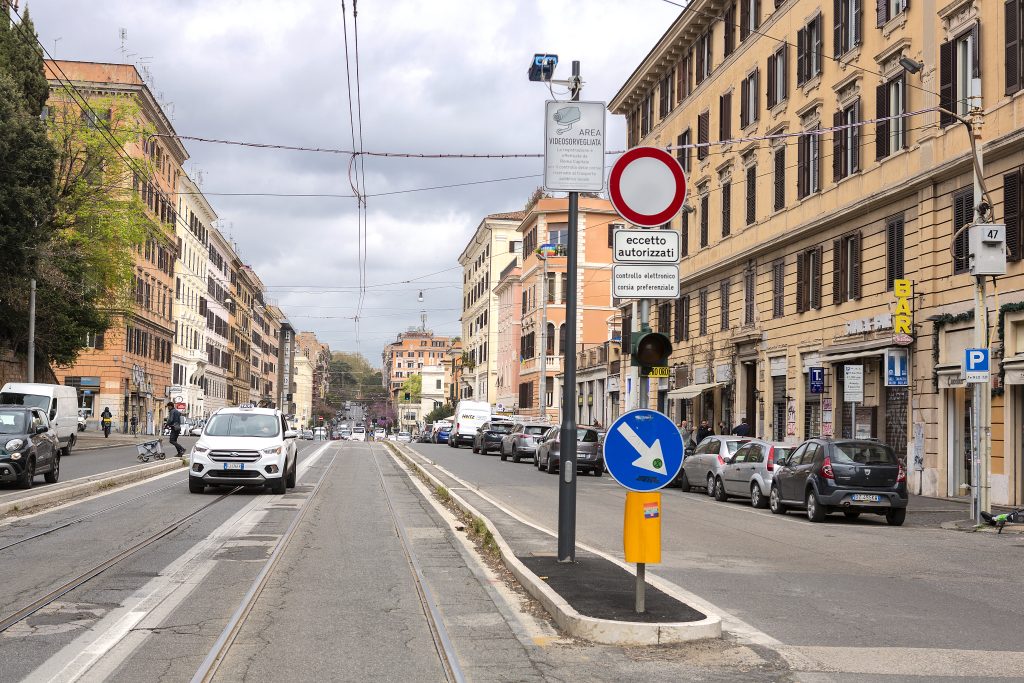 ITS (Intelligent Transport System) 3 Varco Emanuele Filiberto K9A2271 1