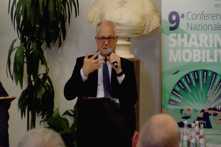 Sharing mobility e sindaco Gualtieri