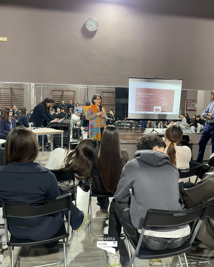 Progetto di comunicazione e formazione sulla mobilità sostenibile e inclusiva e sulla sicurezza stradale 14 20260317 Progetto Scuole Lezione 4 V2