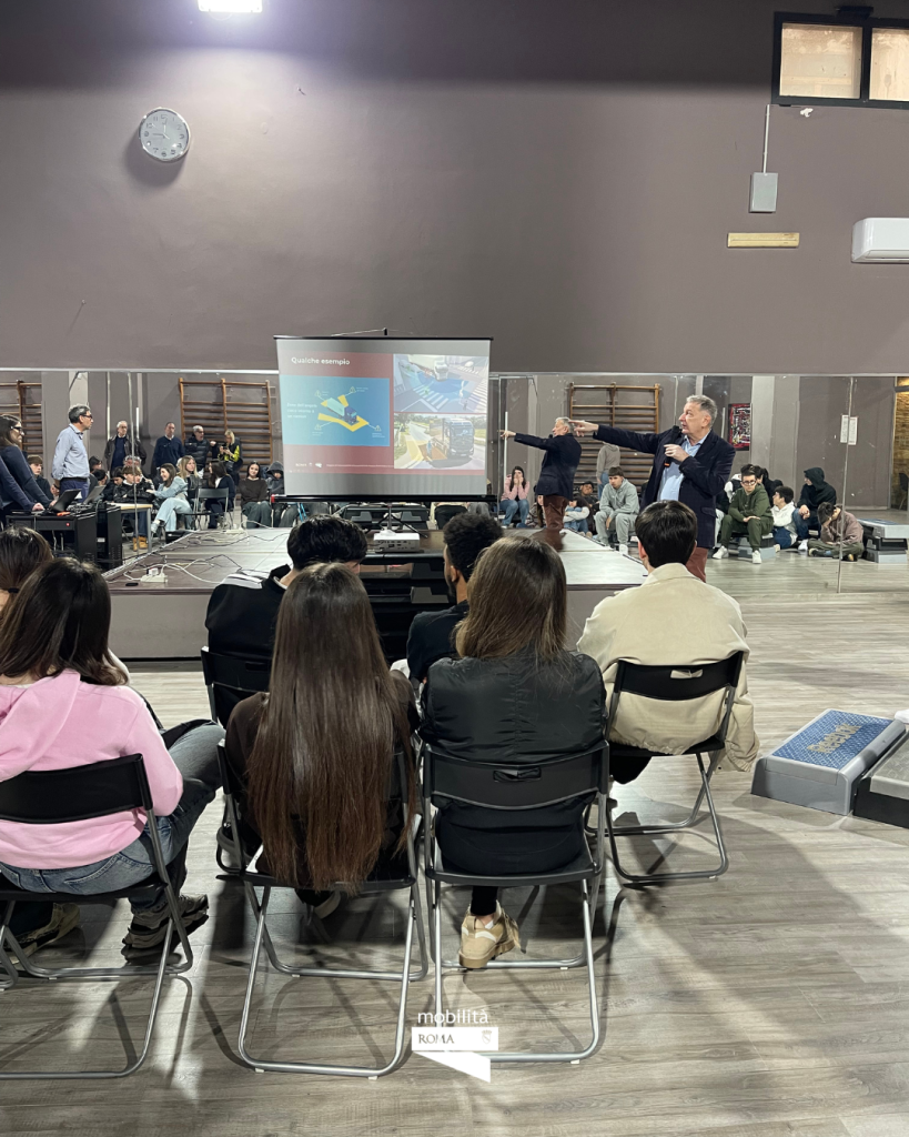 Progetto di comunicazione e formazione sulla mobilità sostenibile e inclusiva e sulla sicurezza stradale 15 20260317 Progetto Scuole Lezione 4 V4