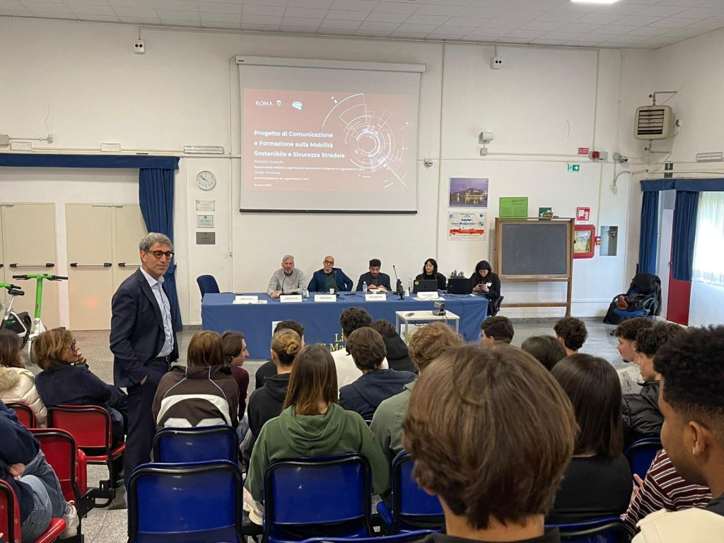 Progetto di comunicazione e formazione sulla mobilità sostenibile e inclusiva e sulla sicurezza stradale 4 WhatsApp Image 2026 03 11 at 12.34.43