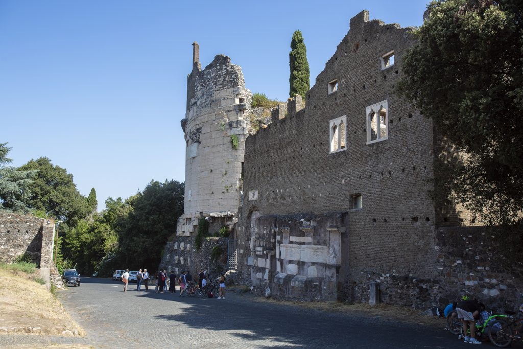 Ztl Appia Antica, pre-esercizio dei varchi elettronici dal 19 settembre 2 Ceciia Metella primo varco K9A3747